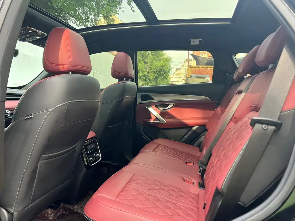 Jetour X70 PLUS 1.5 T DCT Brave PLUS 5-seat