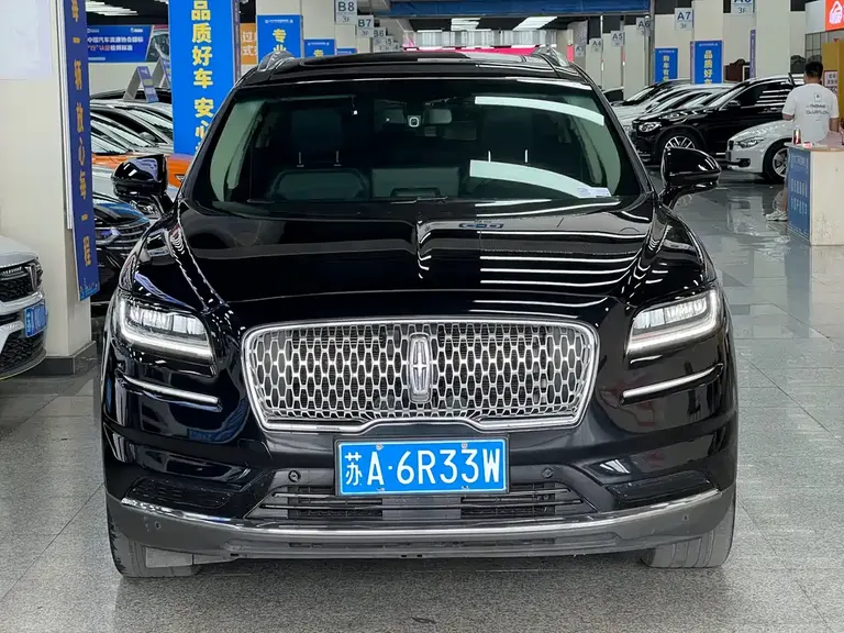 Lincoln Nautilus 2.0 T 4 WD Premium