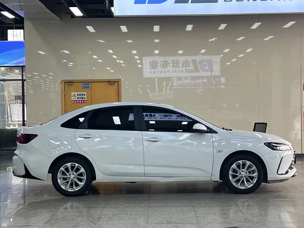 Monza 1.5 L DCT Joy