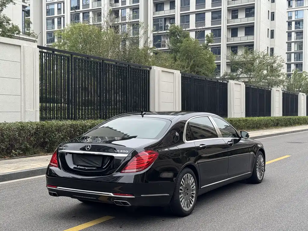Maybach S-Class S 400 4 MATIC