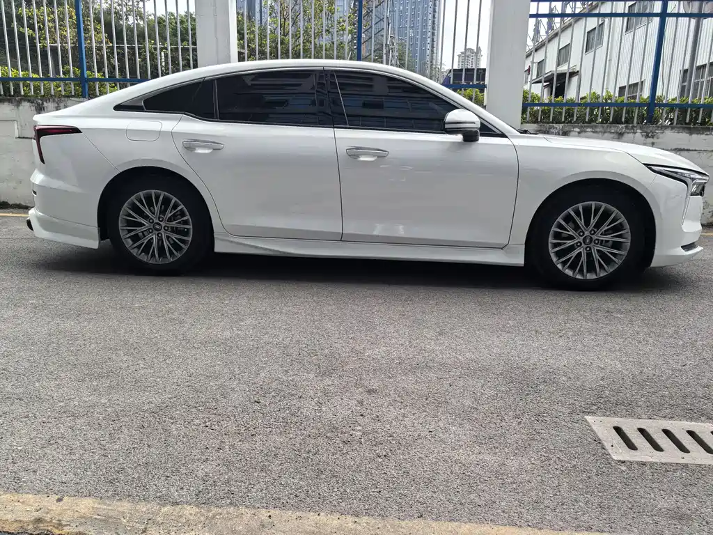 Besturn B70 1.5 T Auto 15 th Anniversary Classic