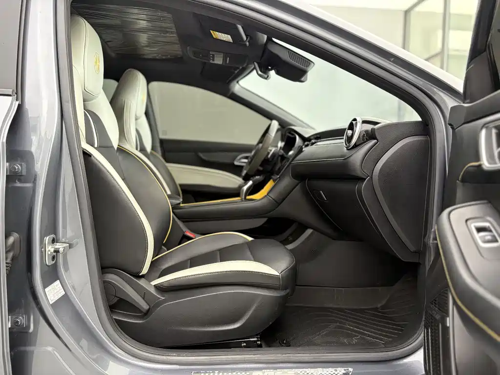 MG6 Pro 1.5 T Auto Trophy Flagship