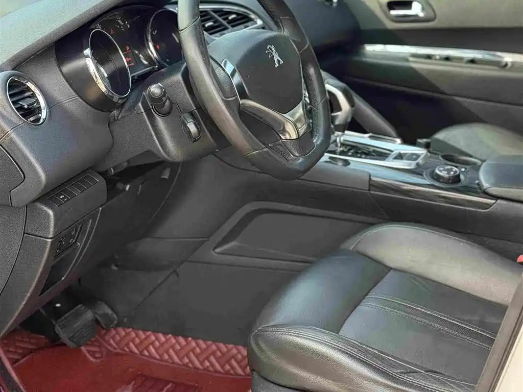 Peugeot 3008 1.6 THP Roland · Garros