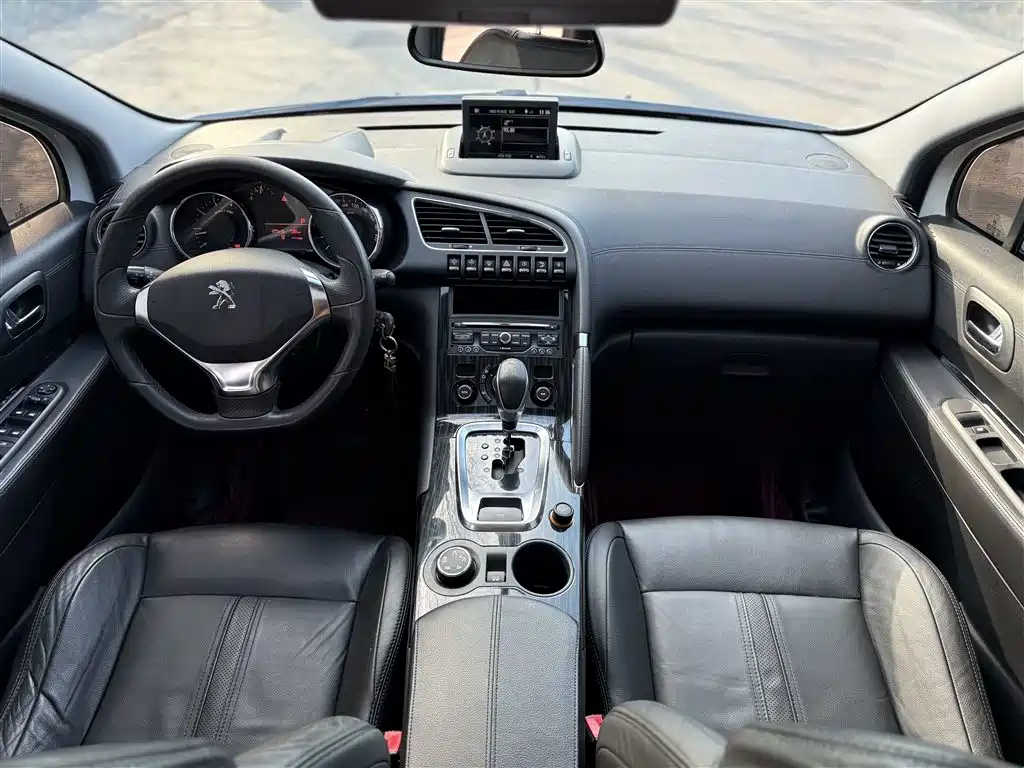 Peugeot 3008 1.6 THP Roland · Garros