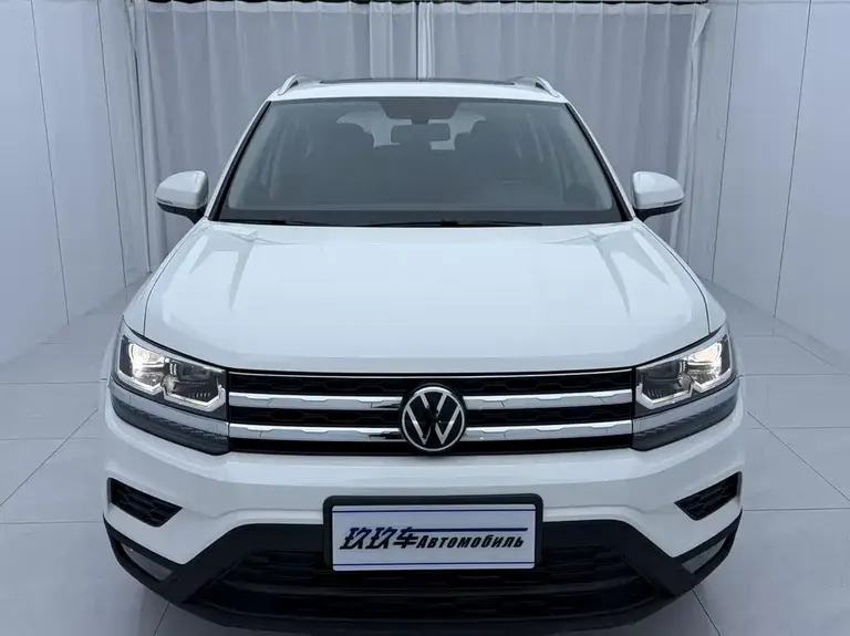 Volkswagen Tharu 280 TSI 2 WD Luxury