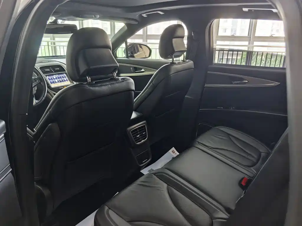 Lincoln MKX 2.0 T 2 WD Premium