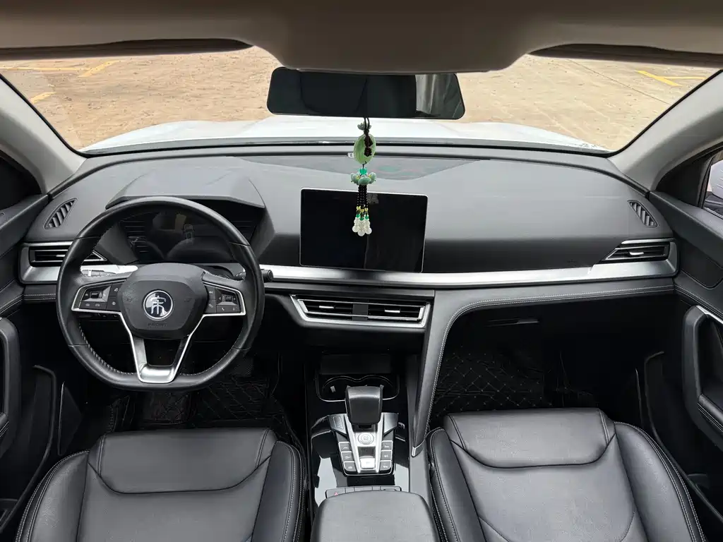Song Pro 1.5 T Auto Luxury