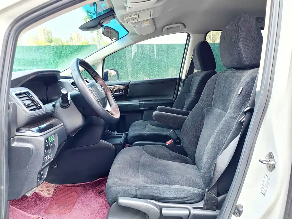 Odyssey 2.0 L Sharp· Smooth Enjoyment