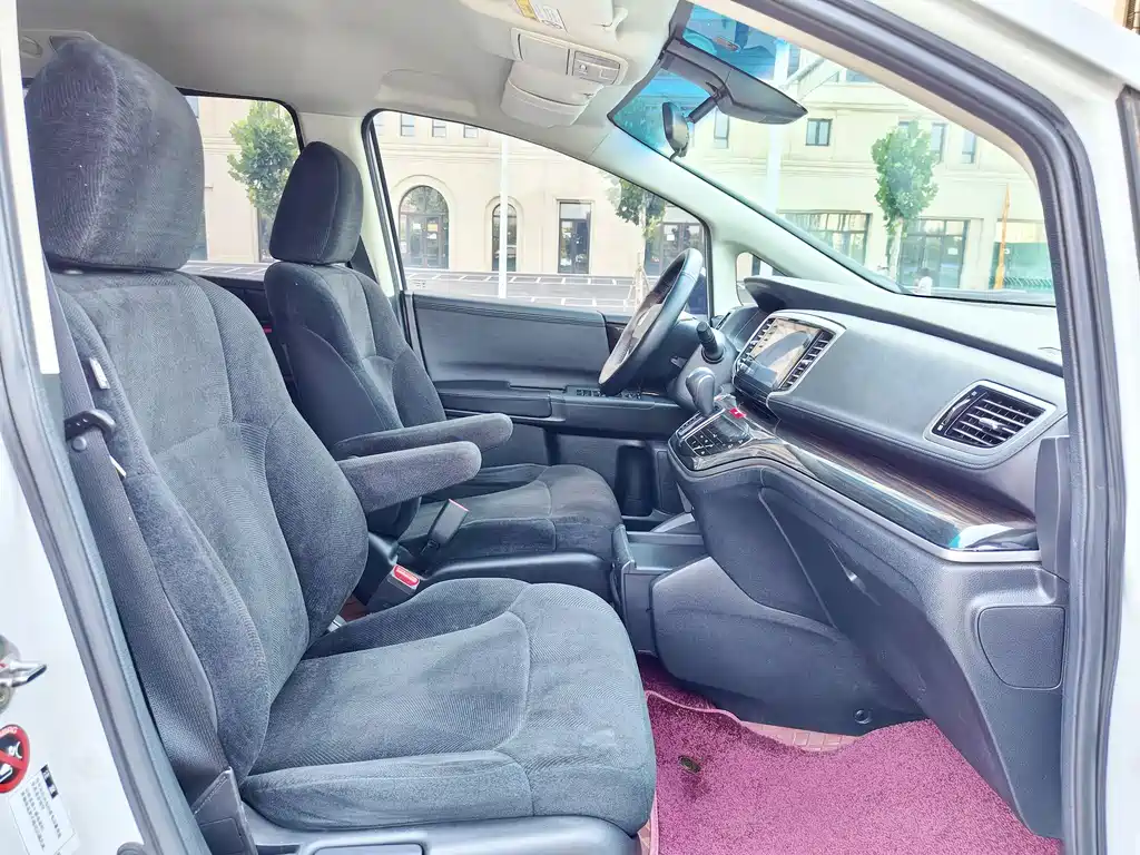 Odyssey 2.0 L Sharp· Smooth Enjoyment