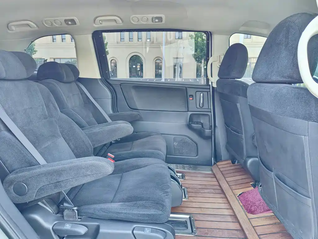 Odyssey 2.0 L Sharp· Smooth Enjoyment