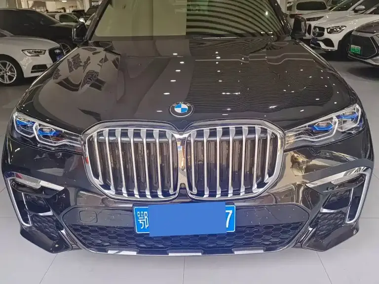 BMW X7 xDrive40 i Premium M Sport Package