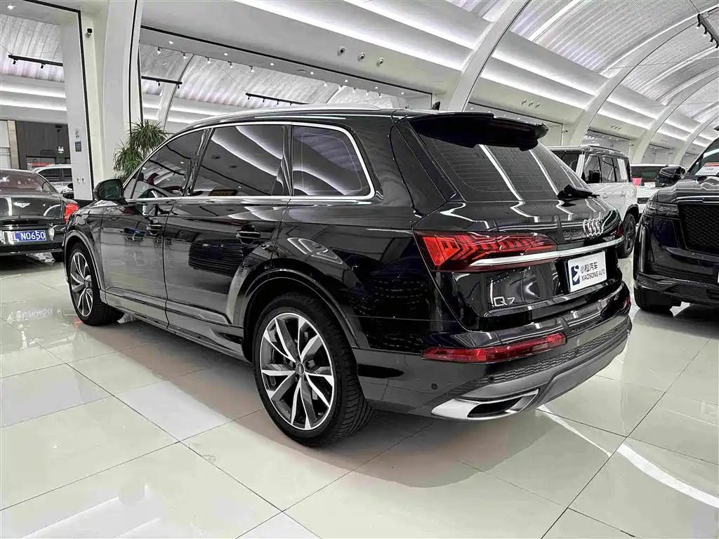 Audi Q7 55 TFSI quattro S line Sport