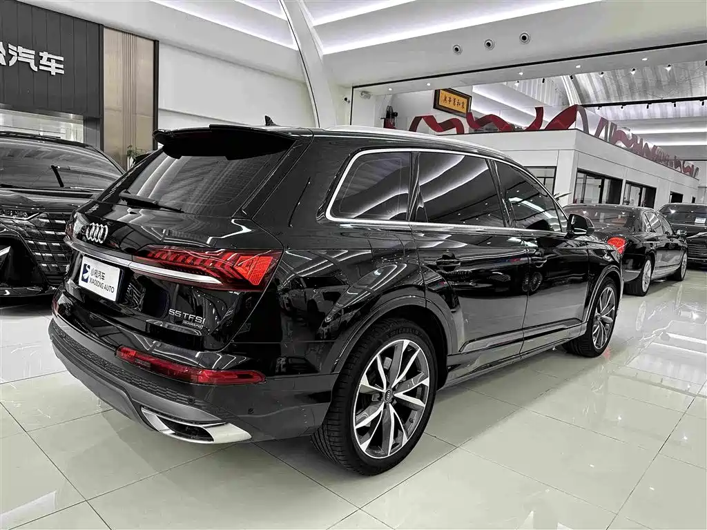 Audi Q7 55 TFSI quattro S line Sport