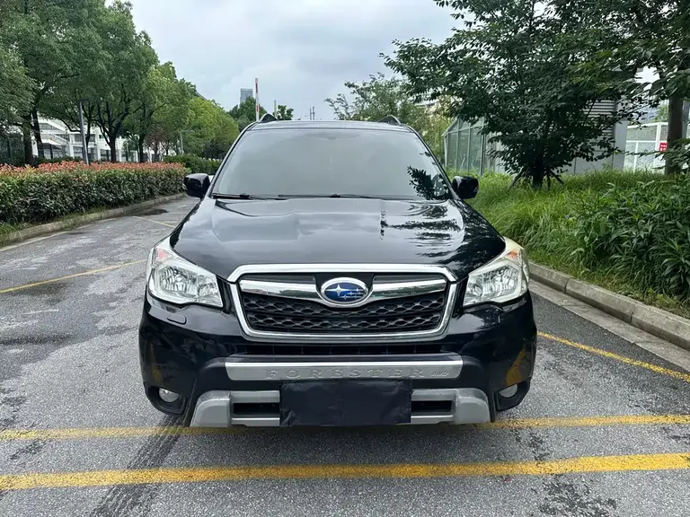 Subaru Forester 2.5 i Auto Luxury