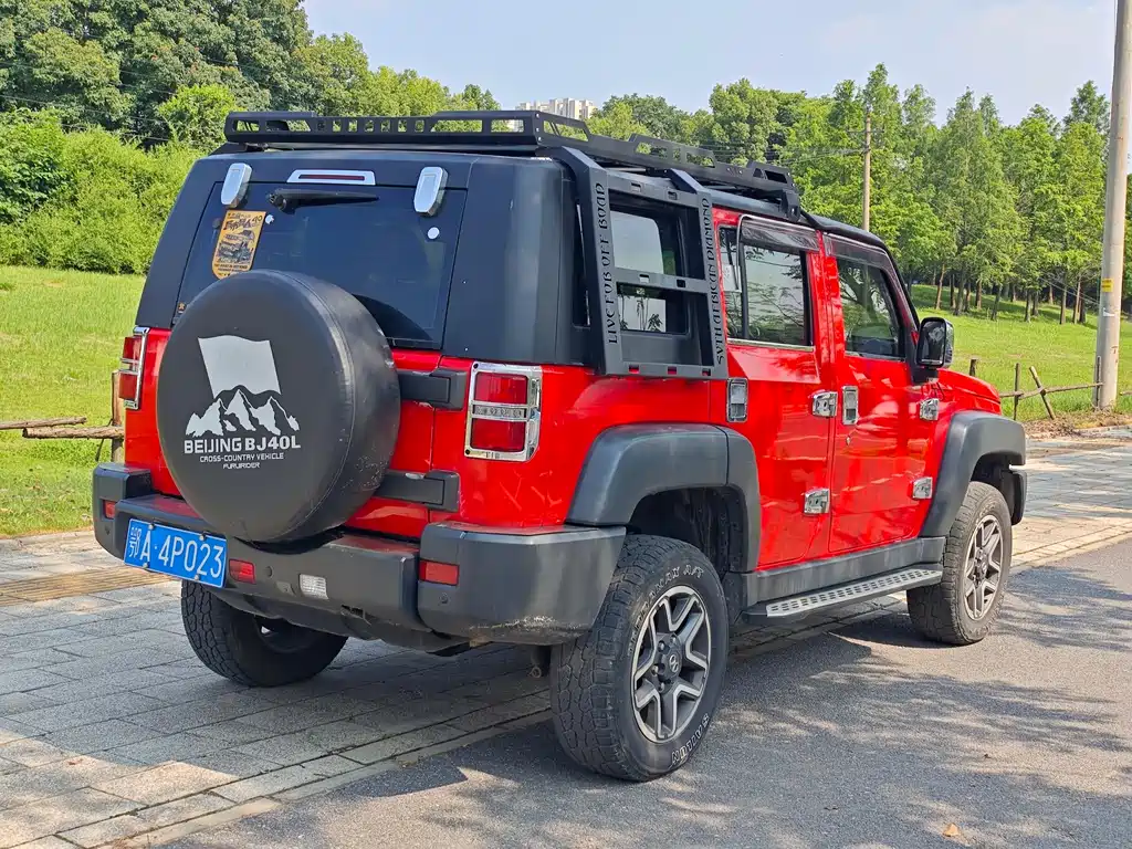 BAIC BJ40 40 L 2.3 T Auto 4 WD Premium