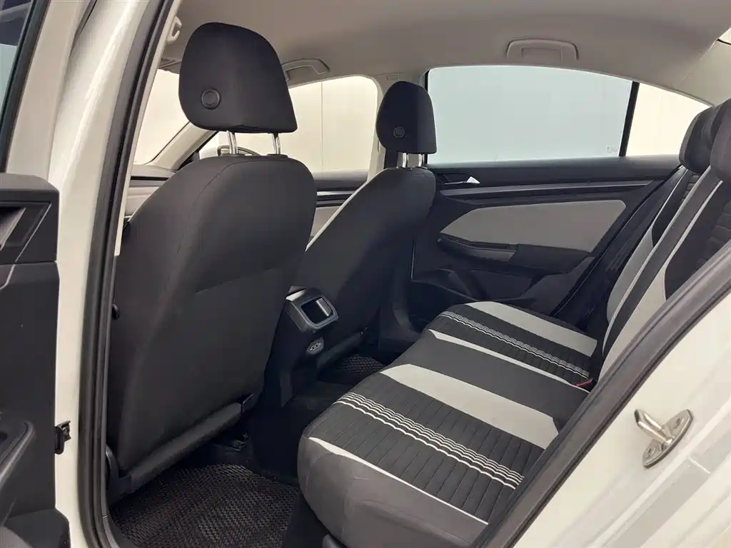 Bora 200 TSI DSG Smooth Travel