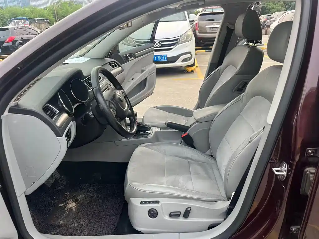 Superb 昊锐 2012款 2.0 TSI 自动典雅版