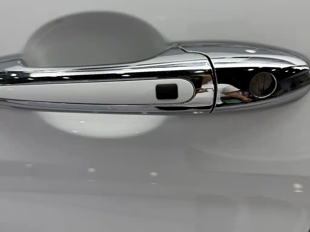 Haval M6 PLUS 1.5 T DCT Luxury Connected