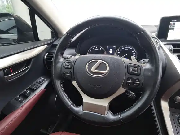 Lexus NX 200 AWD Sharp Style CN-VI