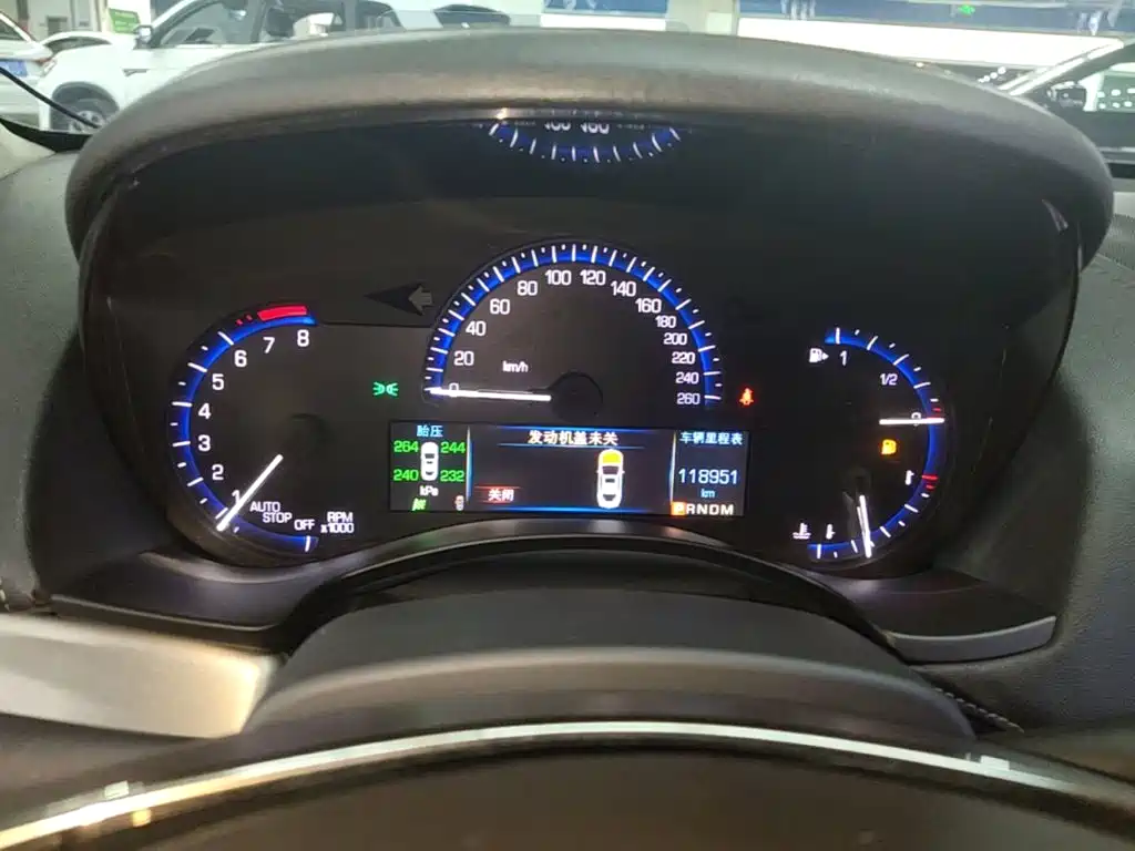 Cadillac ATS-L 28 T Fashion