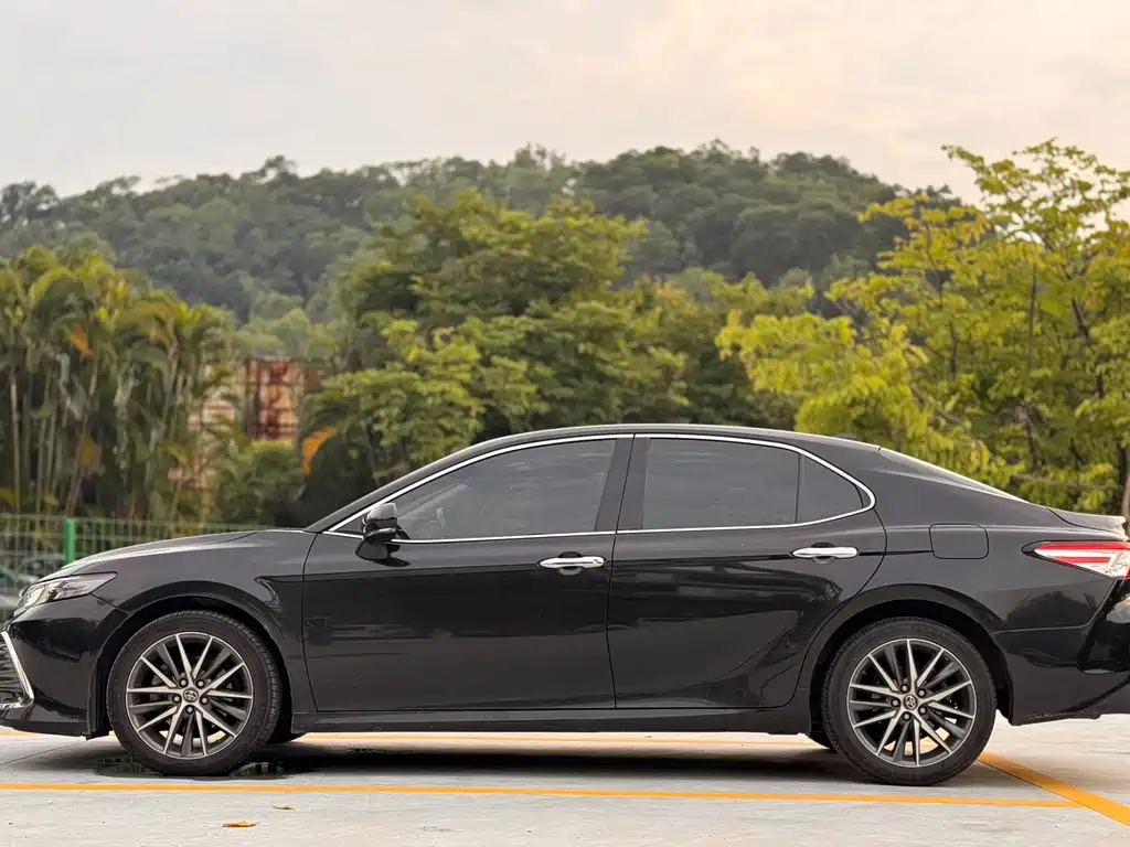 Camry 2.5 G Luxury