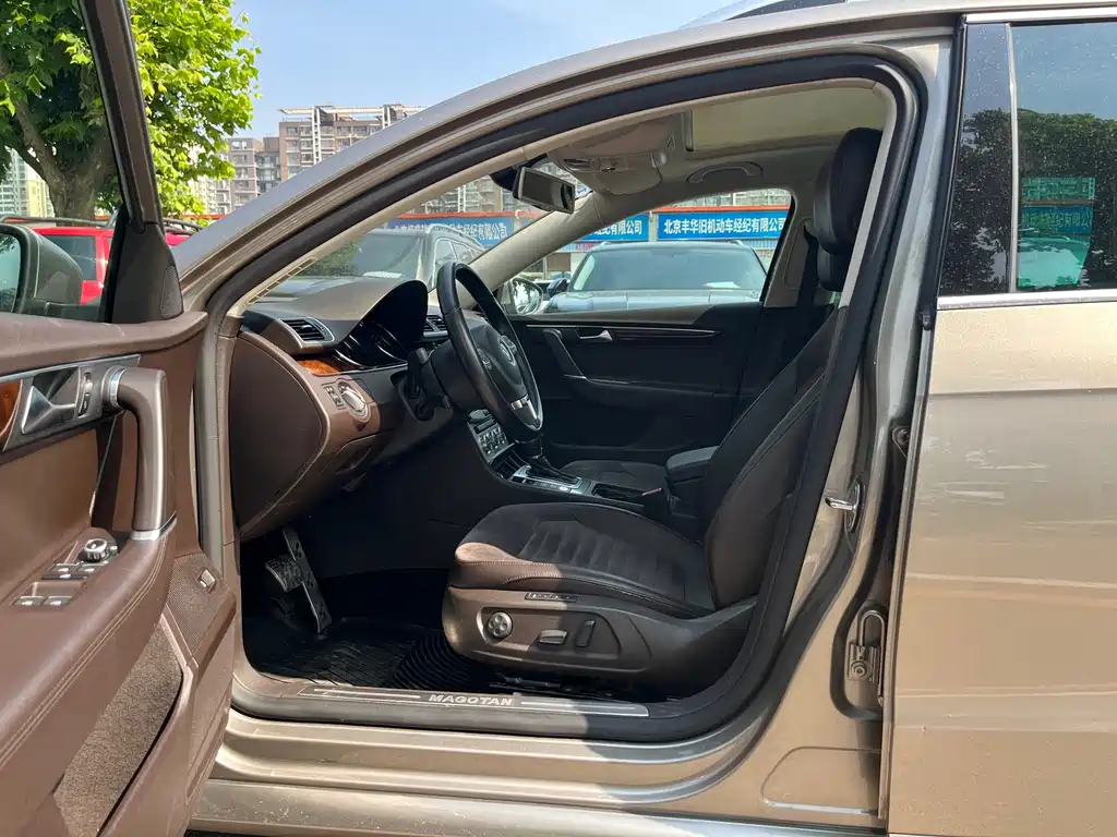 Magotan (Import) Wagon 2.0 TSI Comfort