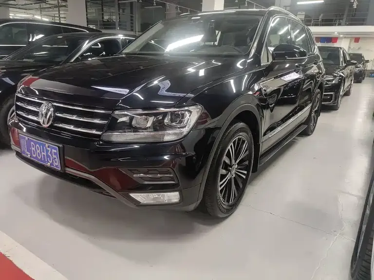 Volkswagen Tiguan L 330 TSI Auto 2 WD Panoramic Comfort CN-VI