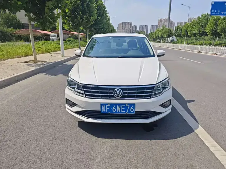 Volkswagen Jetta 1.5 L Manual Comfort