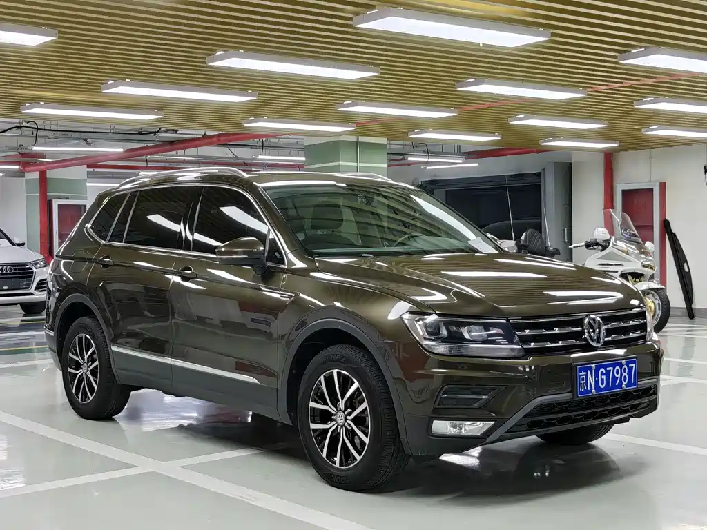 Tiguan L 330 TSI Auto 2 WD Luxury