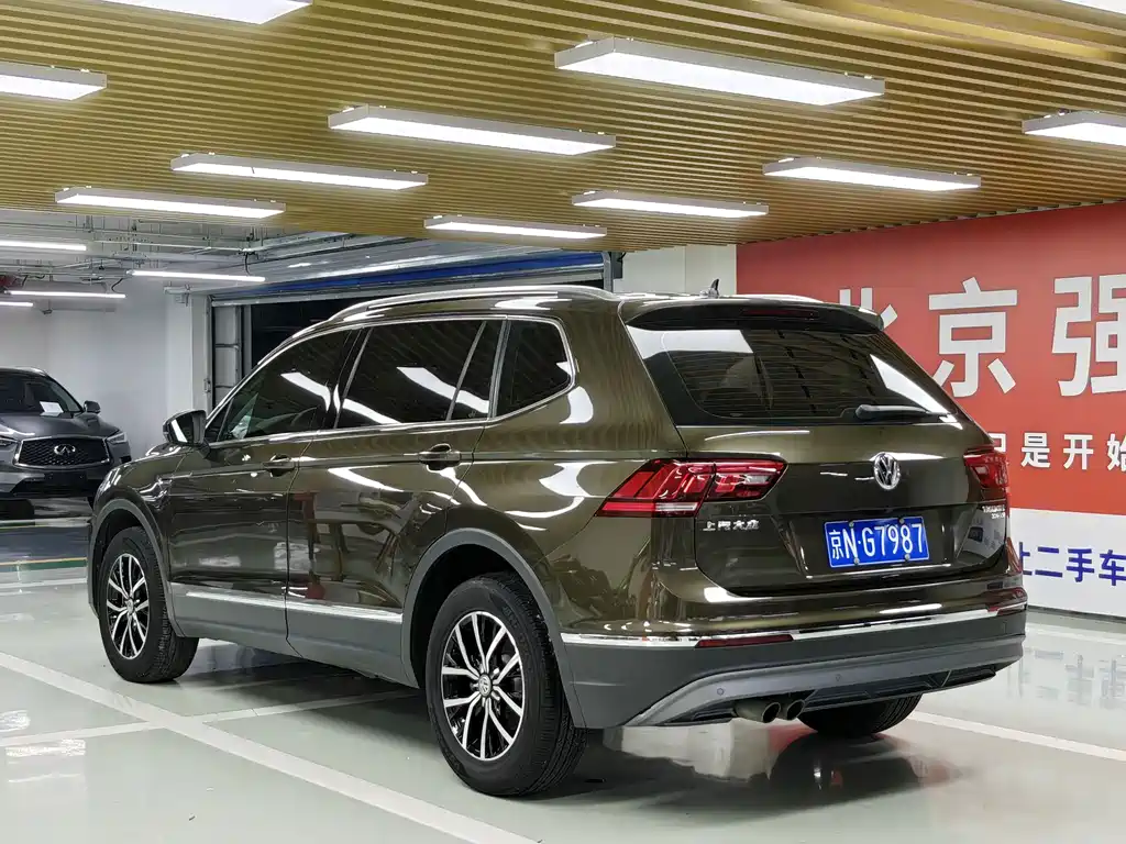 Tiguan L 330 TSI Auto 2 WD Luxury