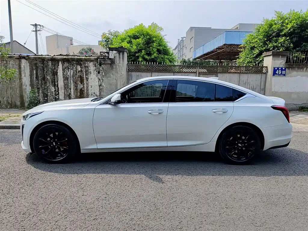 Cadillac CT5 28 T Luxury