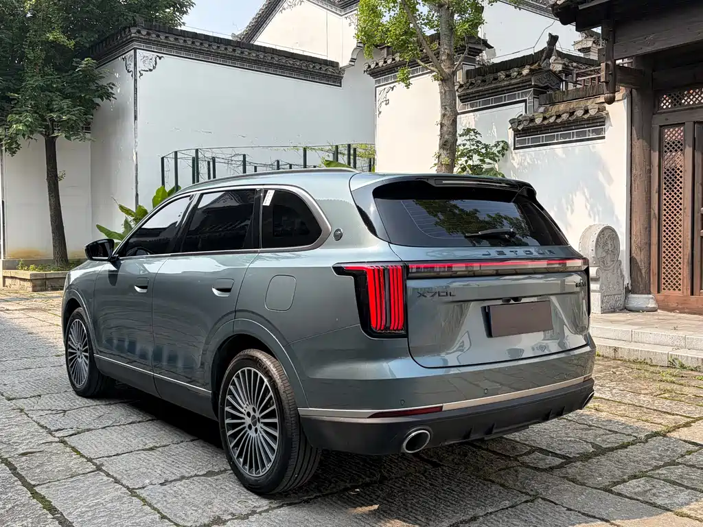 Jetour X70 L 2.0 TD Auto Flagship 7-seat