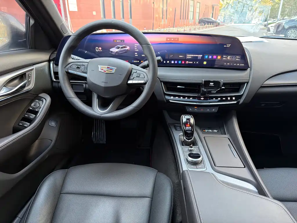 Cadillac CT5 28 T Luxury Pro