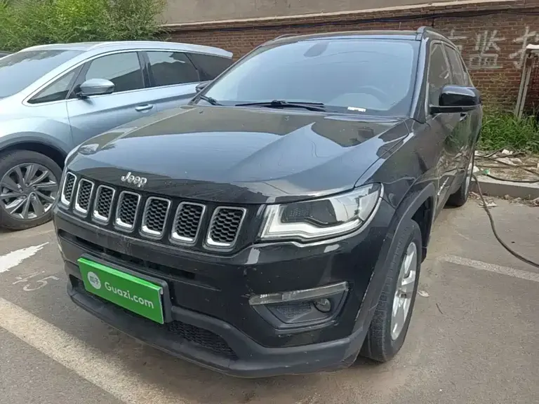Jeep Compass 220 T Auto Elite