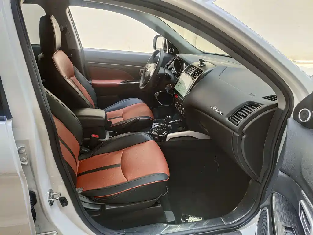 ASX 2.0 L CVT 2 WD Elite