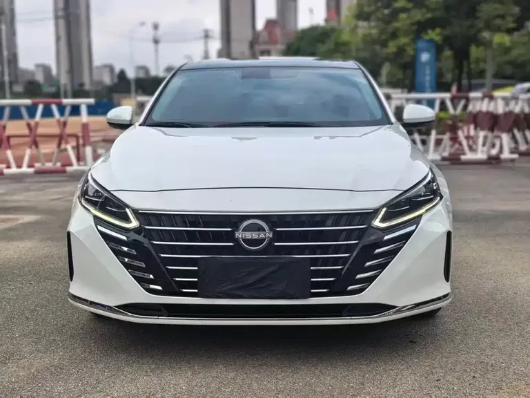 Nissan Teana 2.0 L XL-TLS Joy