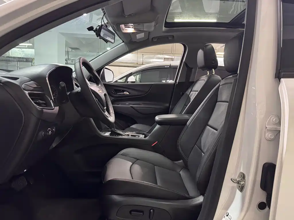Equinox 535 T Auto Speed World CN-VI