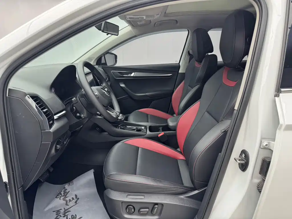 Karoq 柯珞克 2023款 TSI280 奢享版