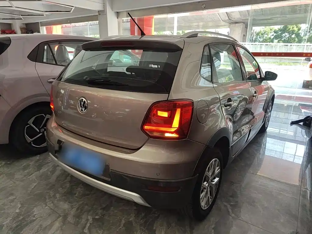 Polo 1.6 L Cross Polo Auto