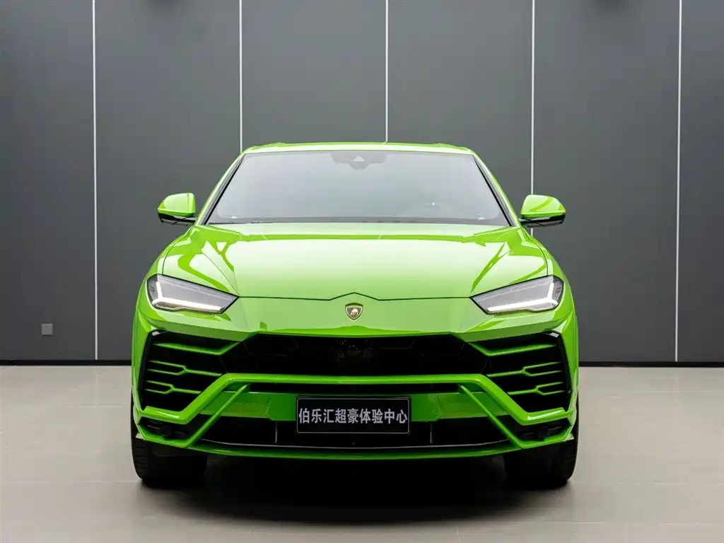 Urus 4.0 T V8