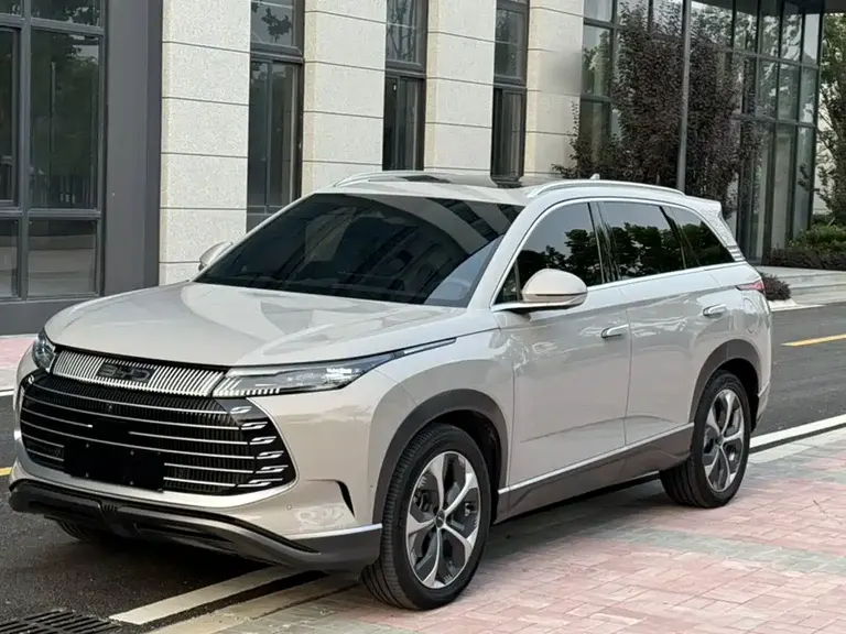 BYD Frigate 07 Glory DM-i 205 KM Flagship