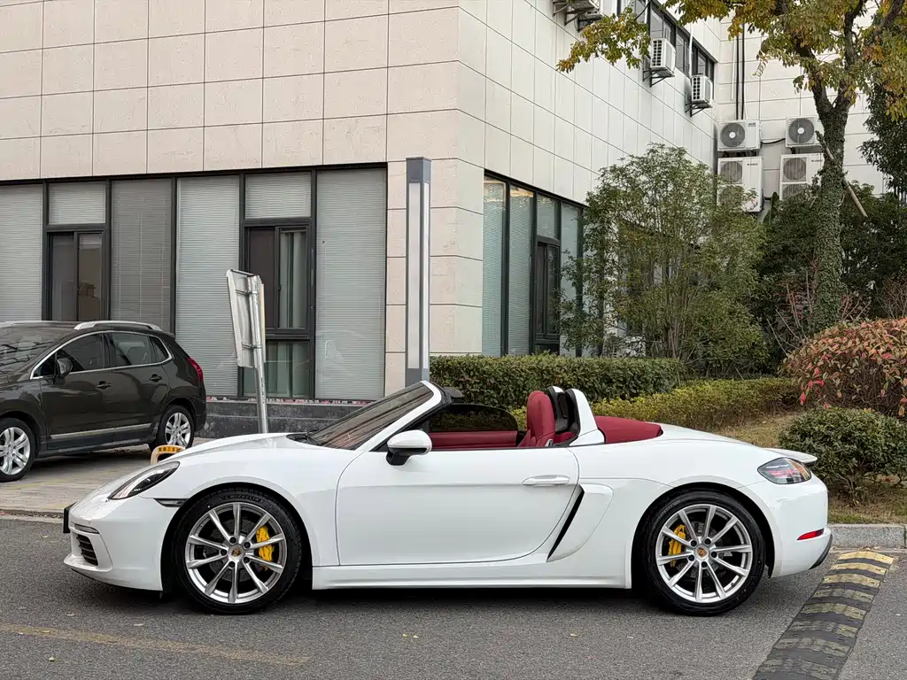 Porsche 718 Boxster 2.0 T