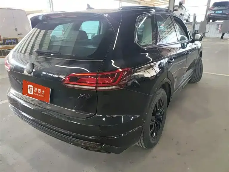 Volkswagen Touareg 2.0 TSI Sharp Style