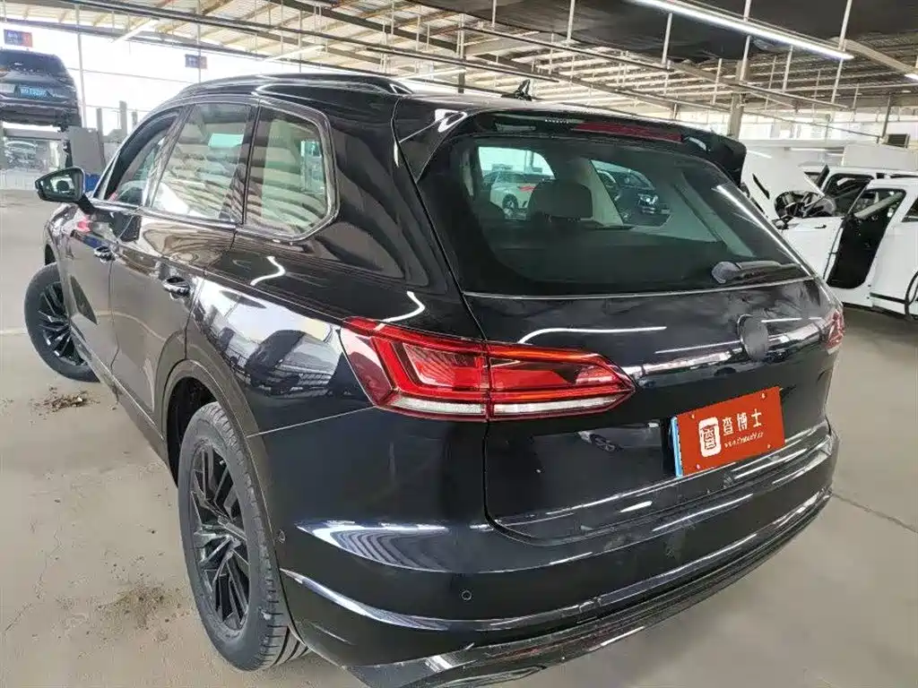 Touareg 2.0 TSI Sharp Style