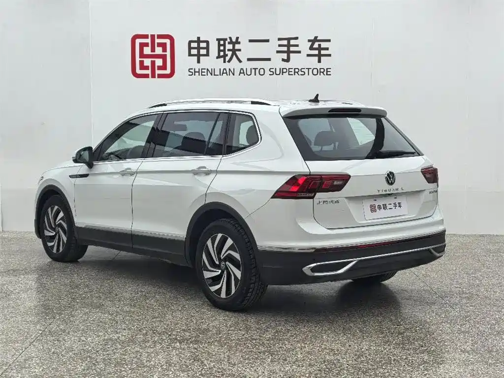 Tiguan L 300 TSI Auto 2 WD Smart Enjoyment
