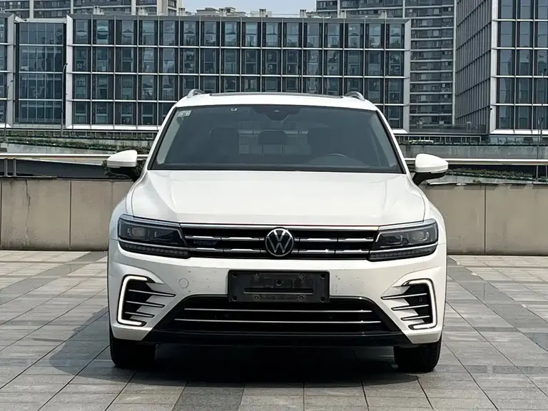 Volkswagen Tiguan L NEV 途观L插电混动 2021款 430 PHEV 插电混动旗舰版