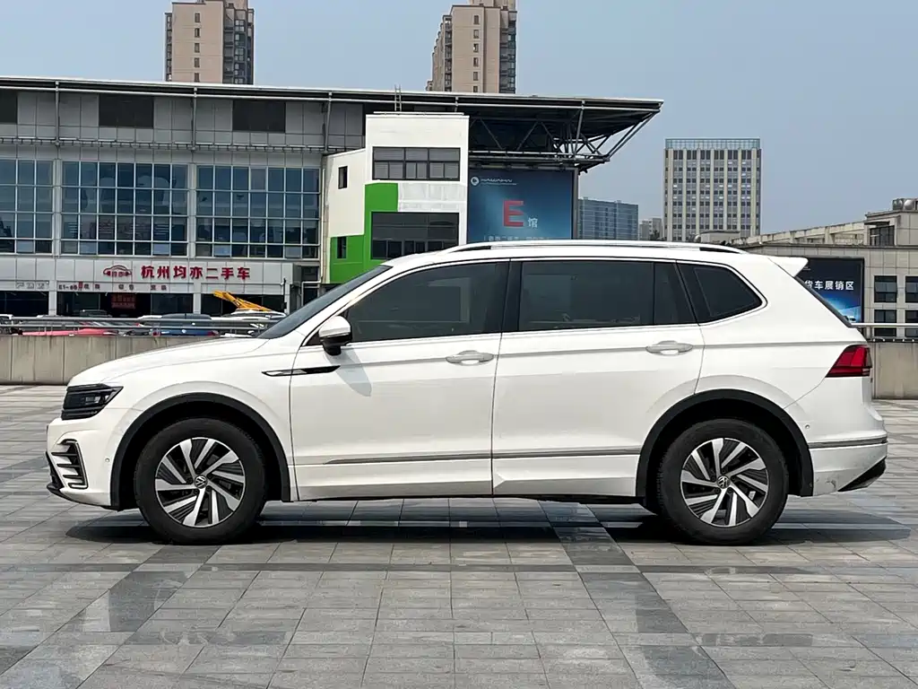 Tiguan L NEV 途观L插电混动 2021款 430 PHEV 插电混动旗舰版