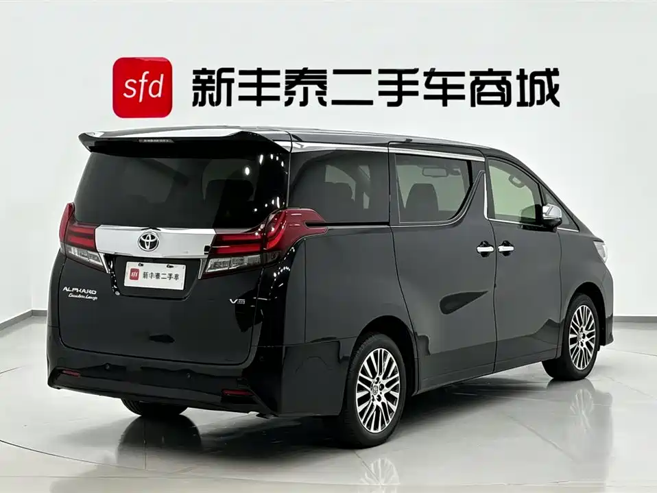 Alphard 3.5 L Distinguished