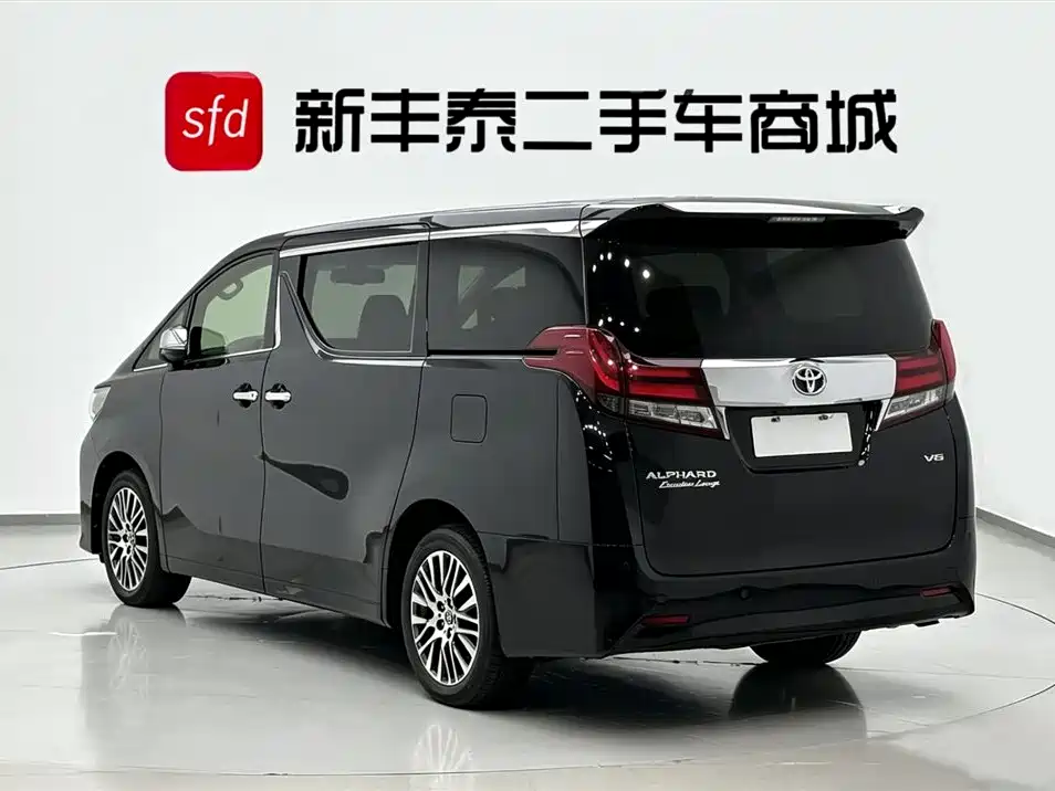 Alphard 3.5 L Distinguished