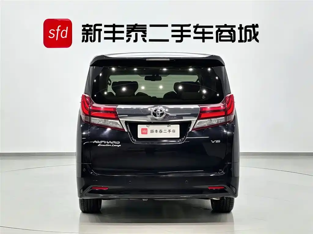 Alphard 3.5 L Distinguished